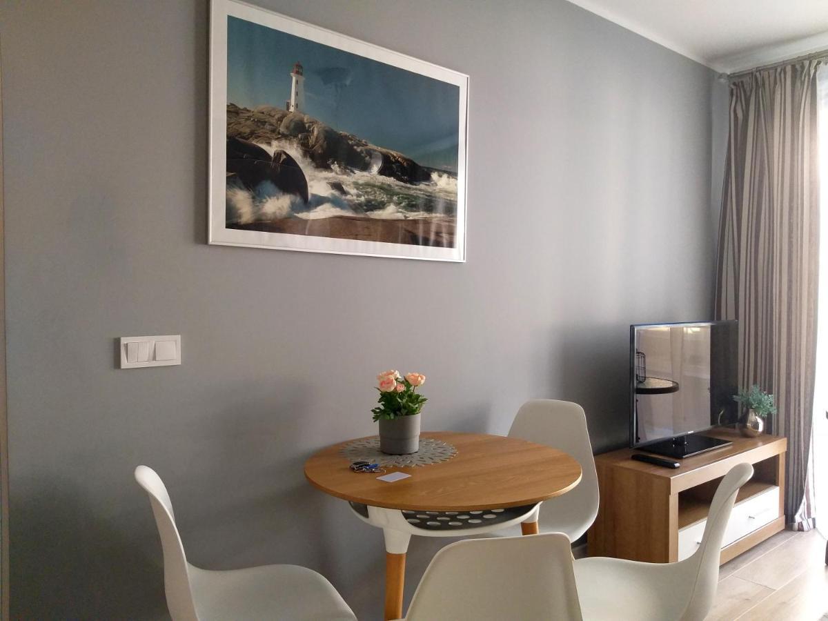 Apartament Ikar - 2 Pokojowy Przy Morzu Z Balkonem Побєрово Екстер'єр фото
